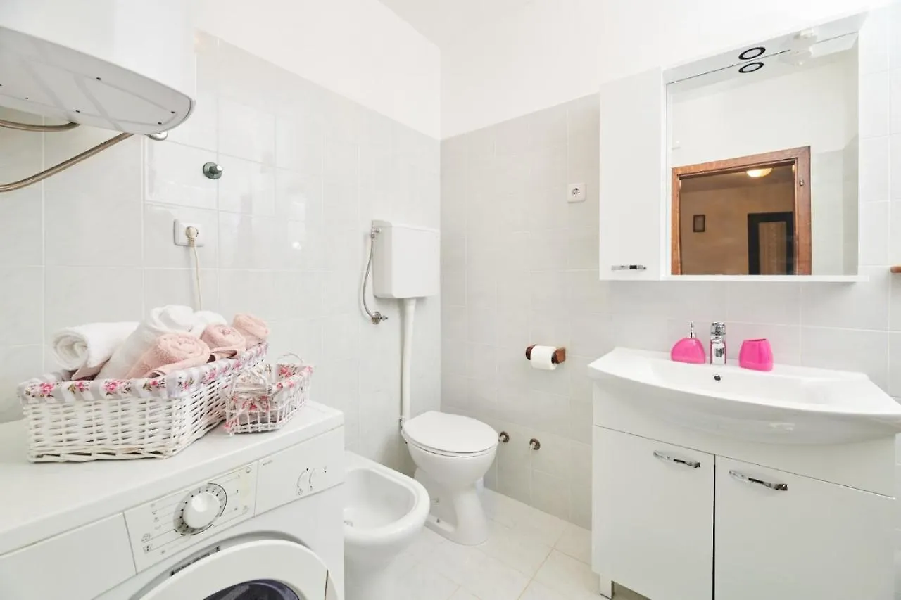 זמברטיה Apartments Mare & Sole